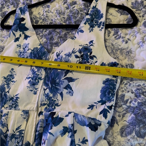 Jun & Ivy Floral Blue and White Dress - Picture 6 of 9